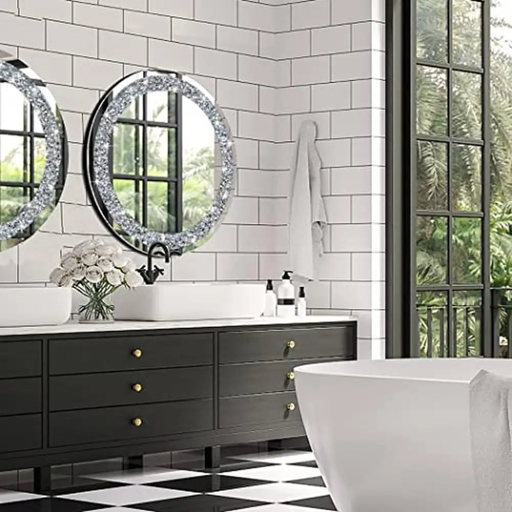 Luxury Crystal Crush Diamond Round Silver Wall Mirror (20x20x1 inch)