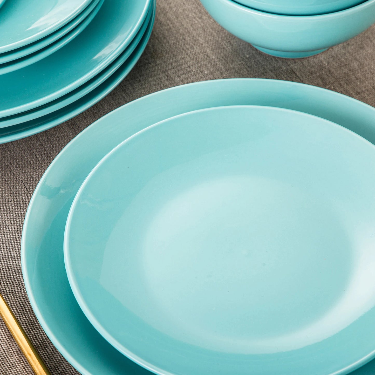 16/32/48-Piece Light Blue Ceramic Tableware Dinner Set