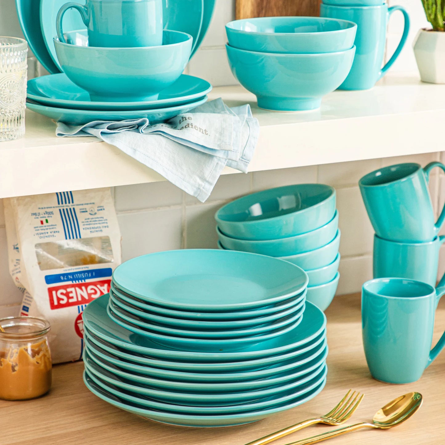 16/32/48-Piece Light Blue Ceramic Tableware Dinner Set