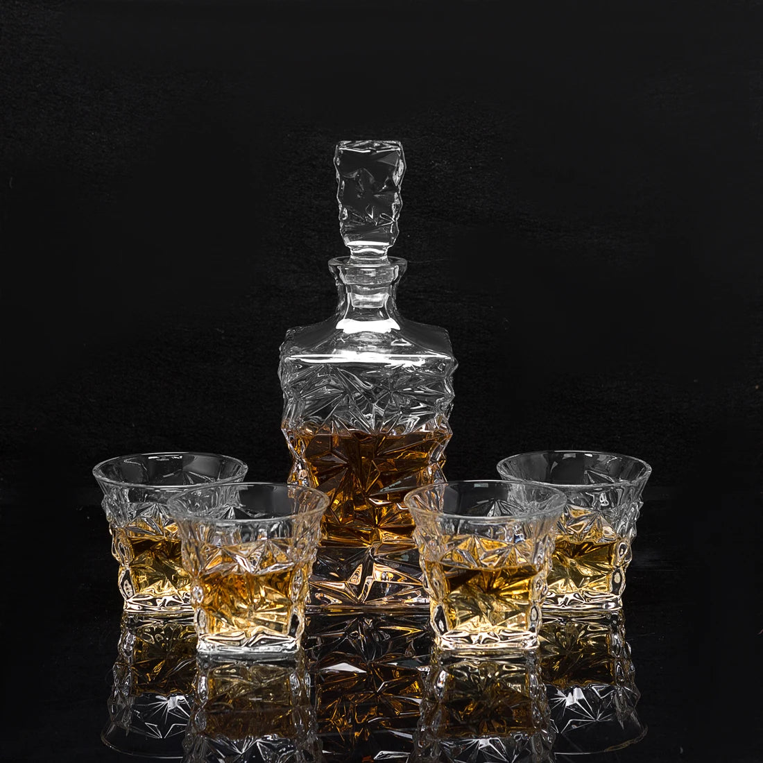 KANARS Crafted 27 Oz Crystal Whiskey Decanter with 4pcs 9 Oz Rock Glasses