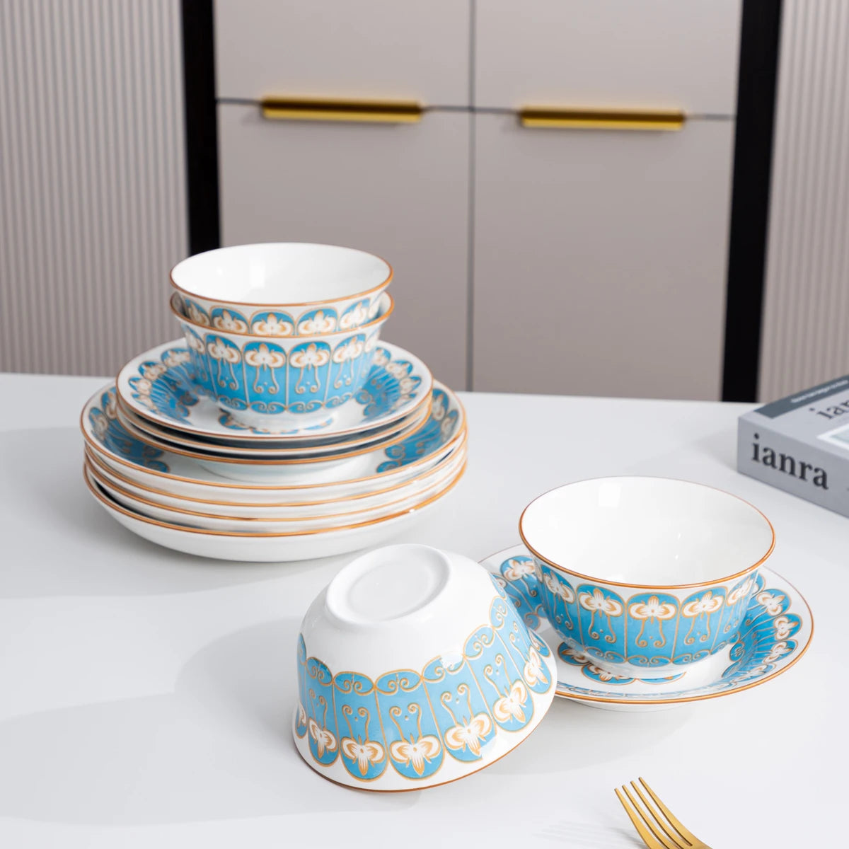 12 Piece Porcelain Dinnerware Set (Blue)