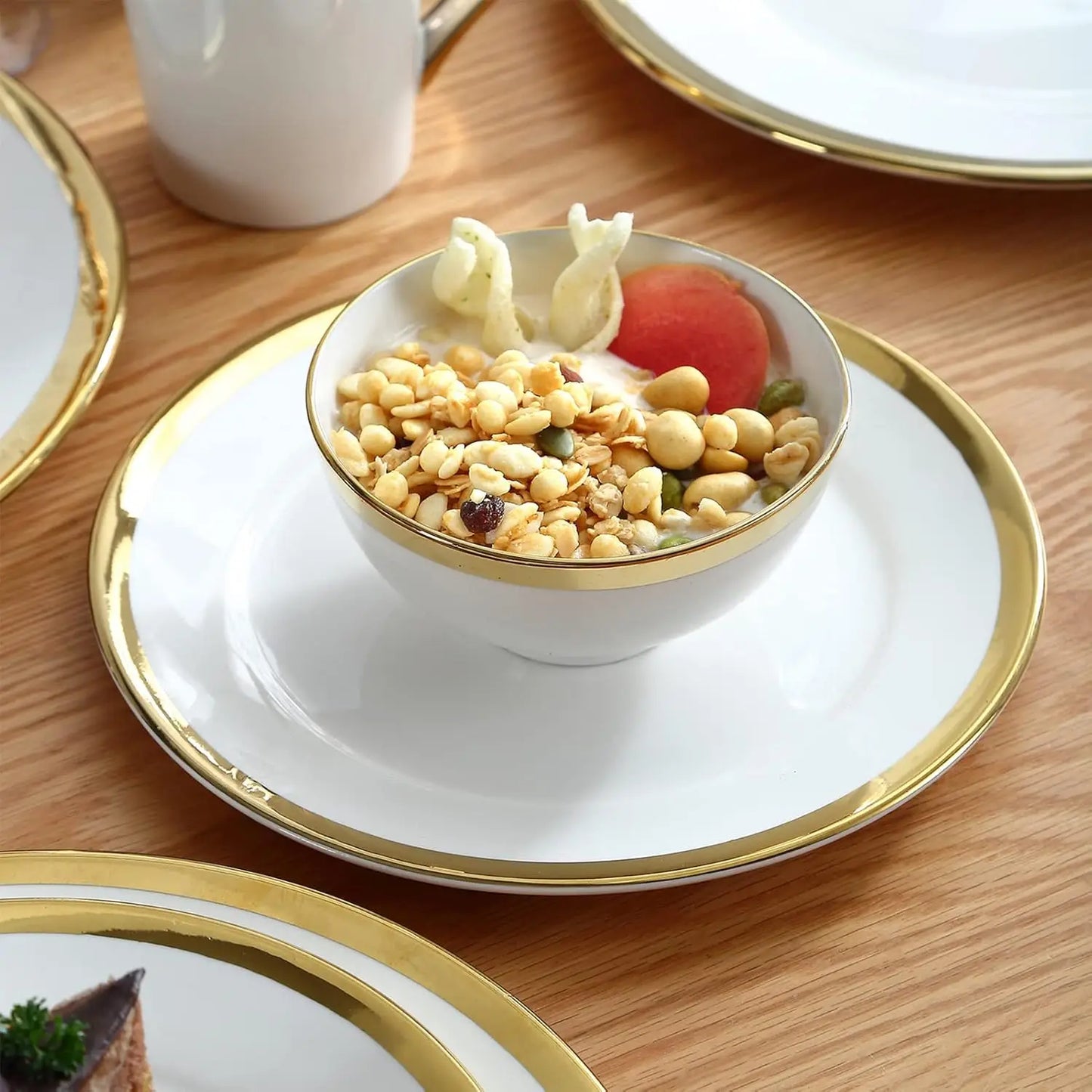 16 Piece Service for 4 Golden Rim White Porcelain Dinnerware Set