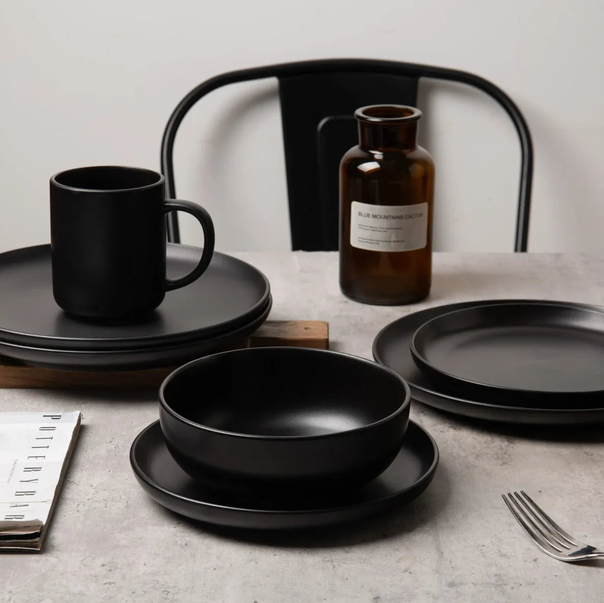 12-Piece Matte Glaze Dinnerware Set, Black