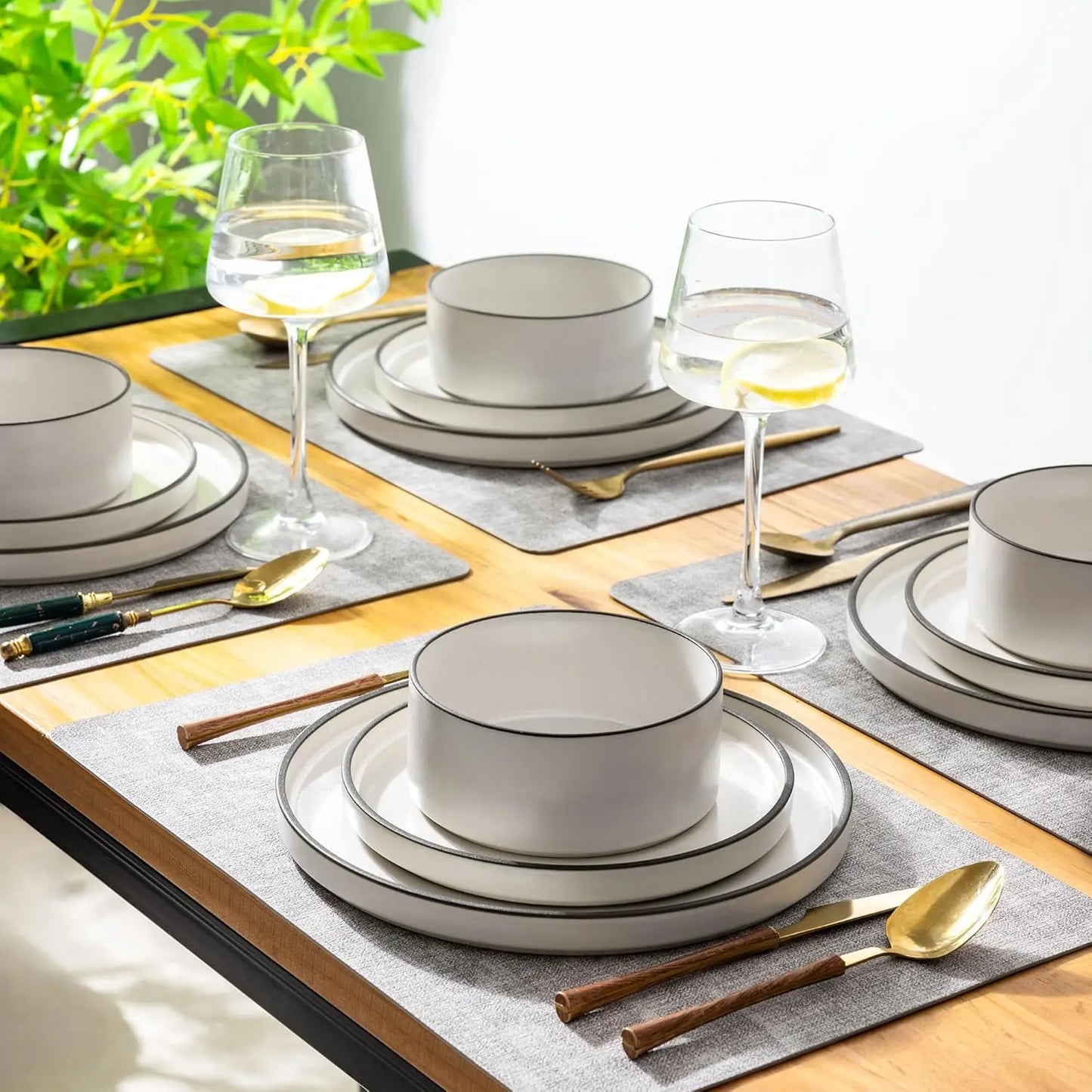 18-piece High Edge Stoneware Plates and Bowls Set, Chip and Crack Resistant