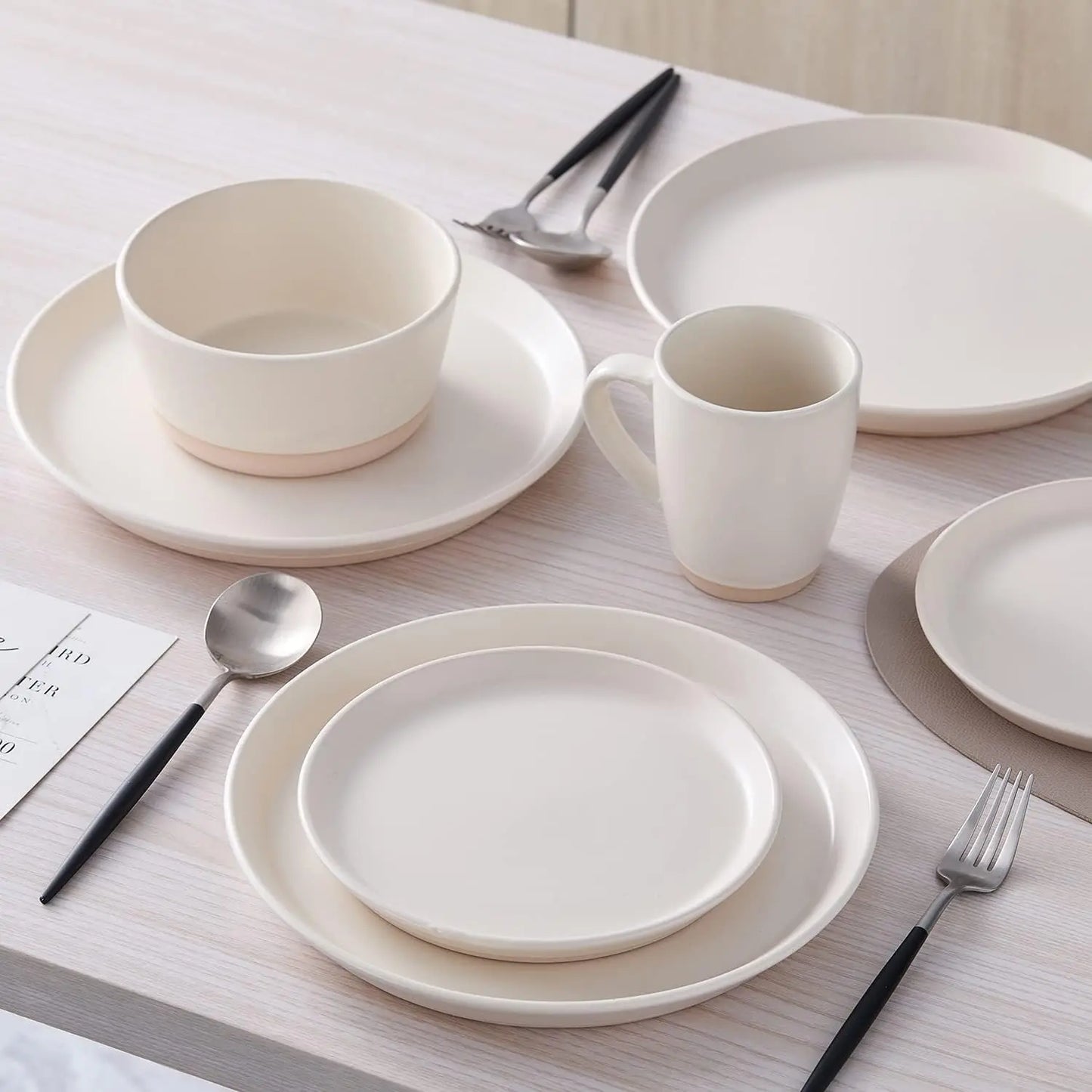 16-Piece Modern Stoneware Dinnerware Set