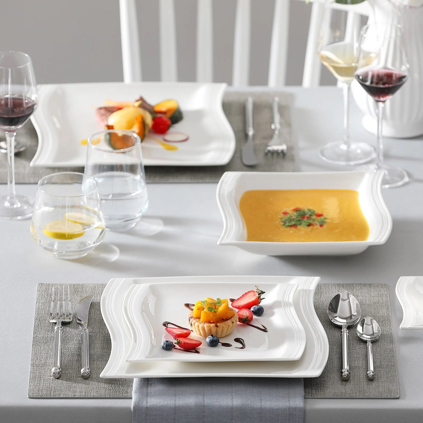 30/60 Piece White Porcelain Dinner Set