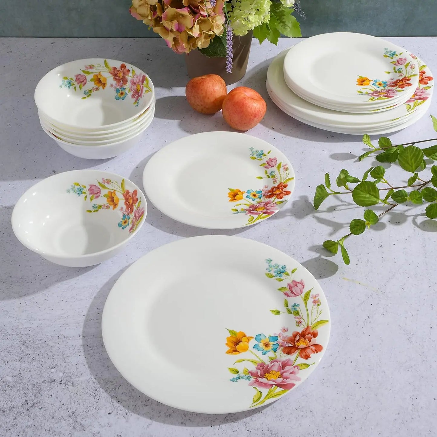 Ultra Break and Chip Resistant Dinnerware Set, Round: Service for 6 (18pcs)