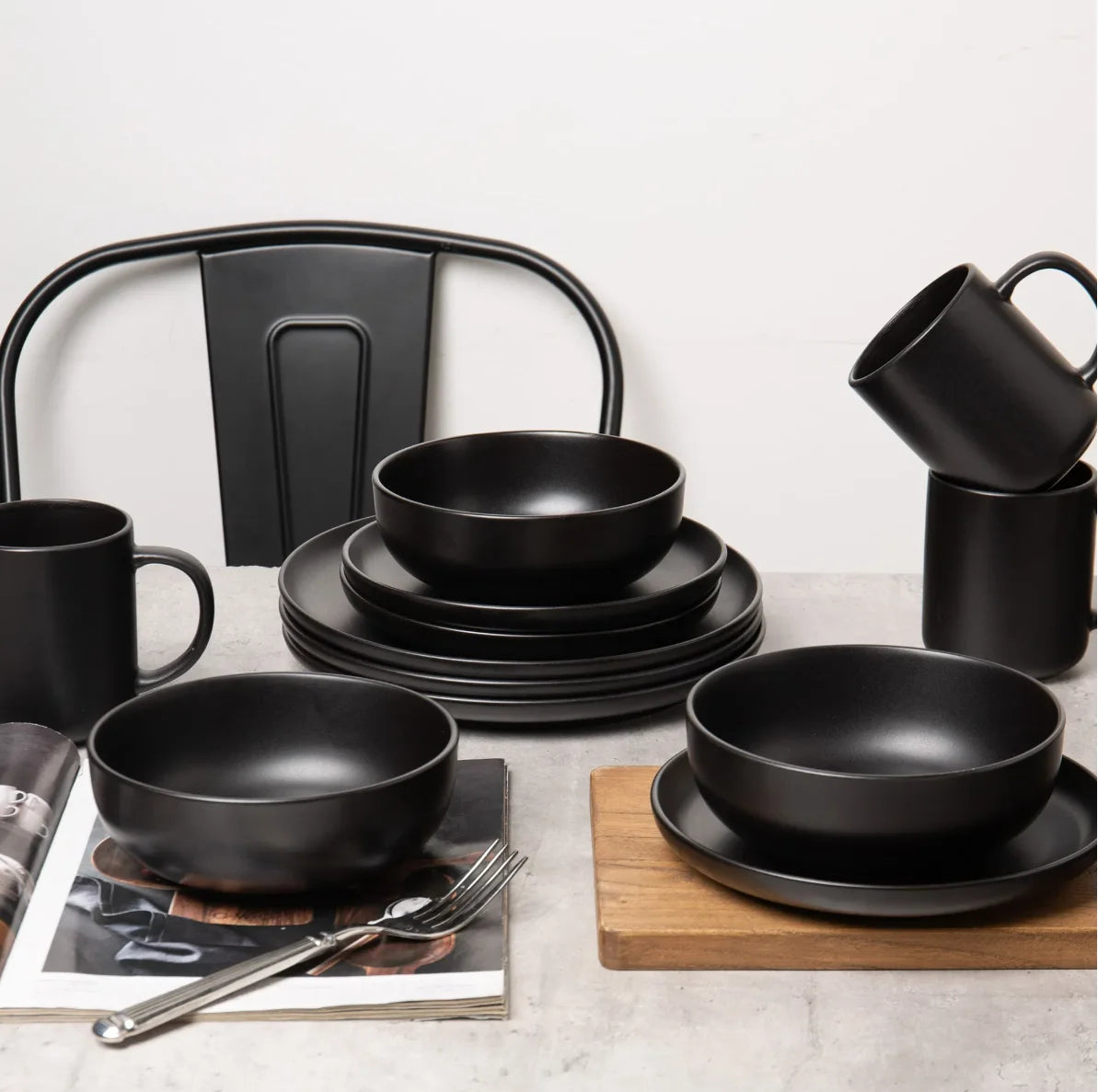 12-Piece Matte Glaze Dinnerware Set, Black