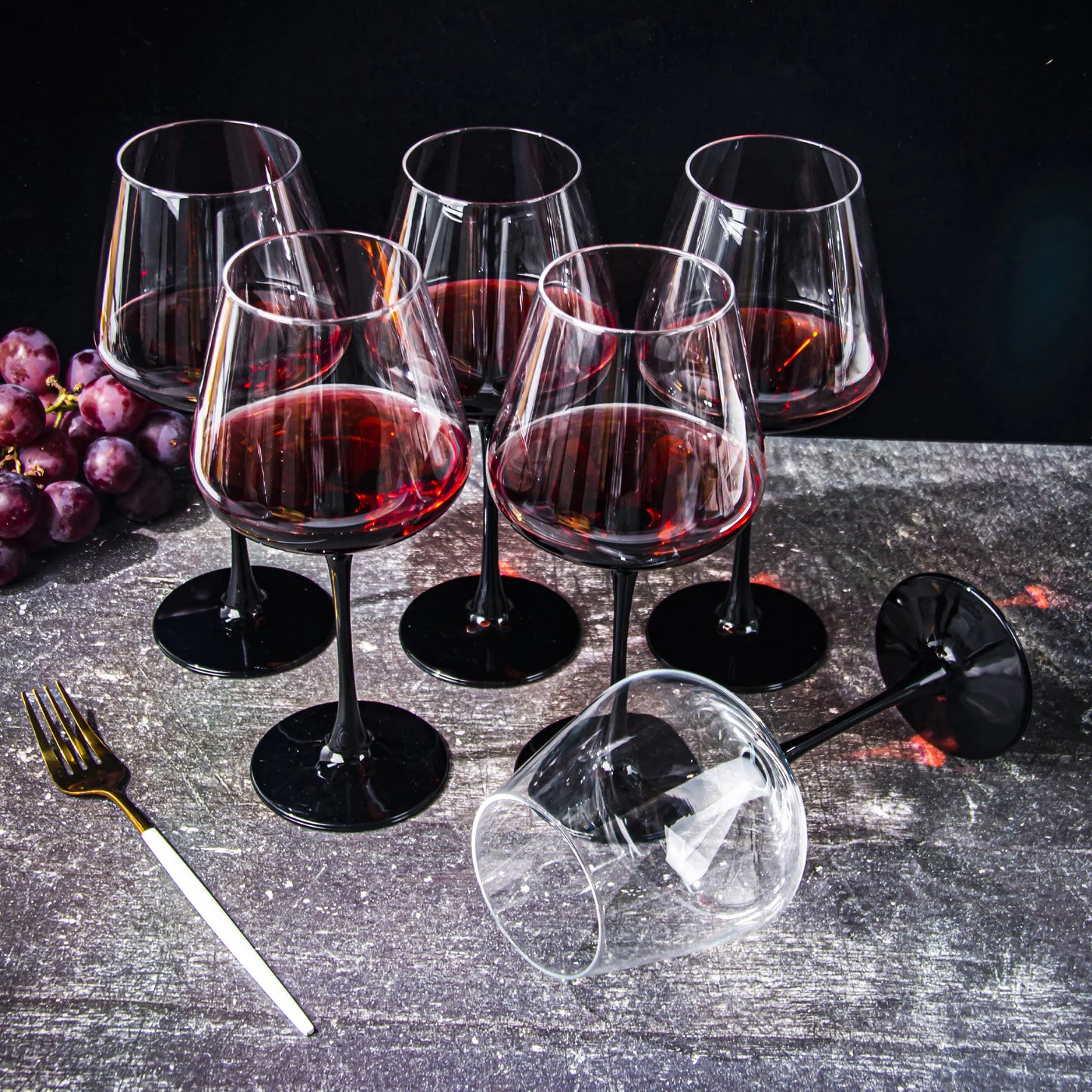 Set of 6, 20 oz Wine Glasses with Black Stem & Base